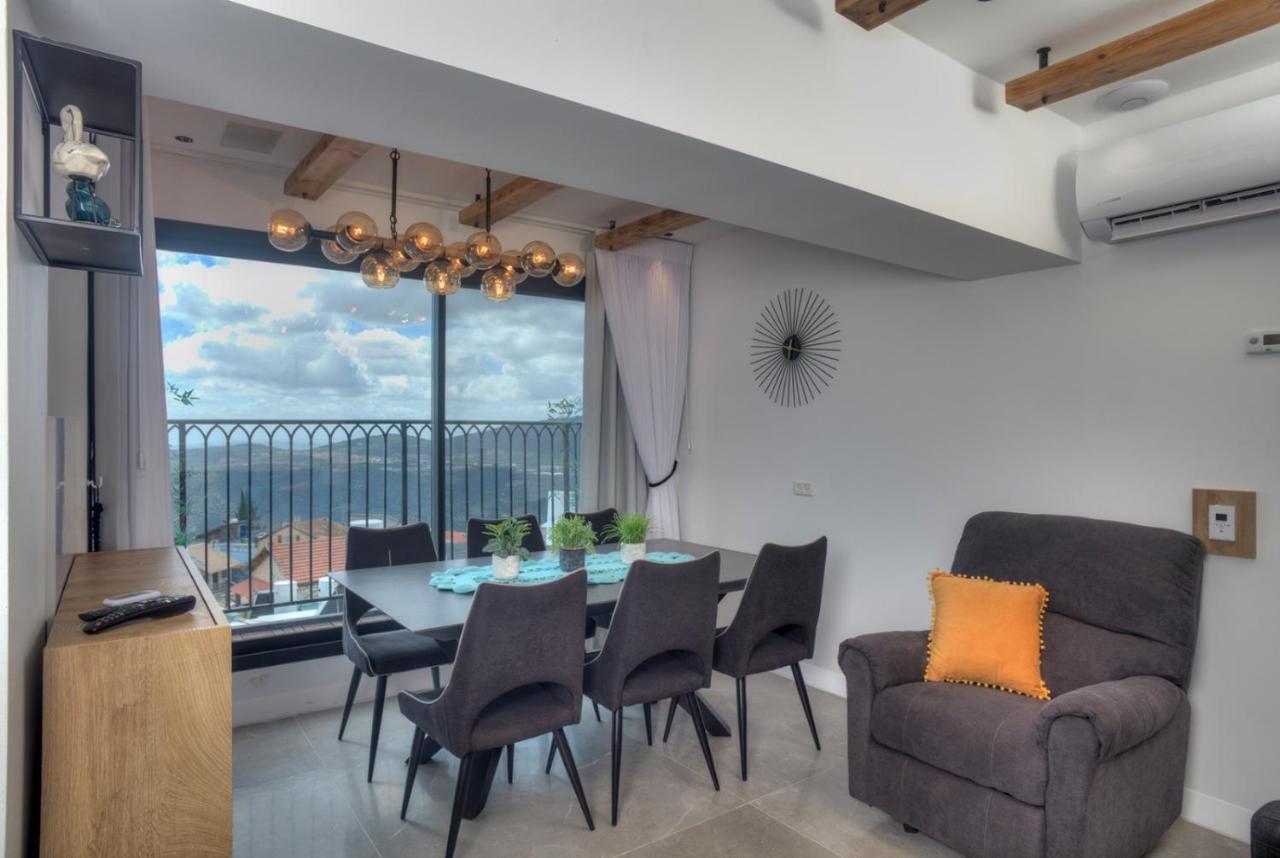 Open Skys Villa Сафед Екстериор снимка