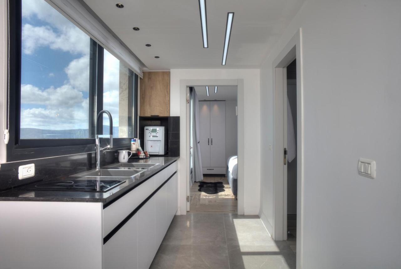Open Skys Villa Сафед Екстериор снимка